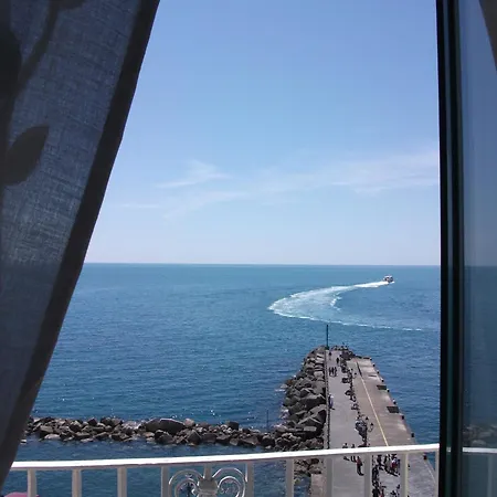 Holidays Baia D'amalfi Penzion Amalfi